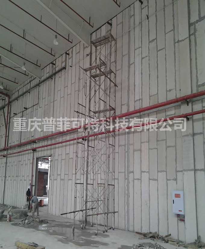 (隔墻)李爾汽車廠房.jpg